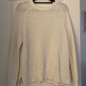 OLD NAVY CREAM SIZE M SWEATER
